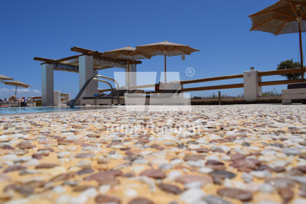 Exposed Pebbles Matonela® Tiles